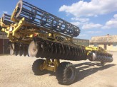 Těžký diskový podmítač - BISO FieldBoss 6000