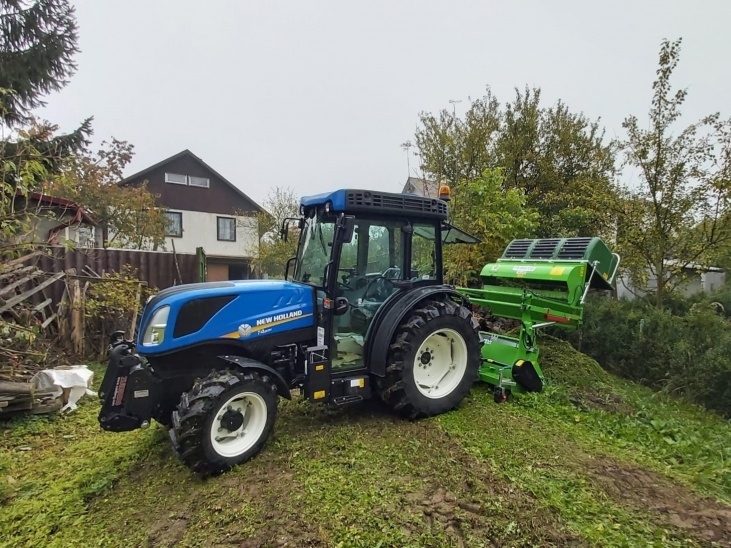 Využití vinařského traktoru New Holland T4.80N