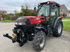 CASE IH QUANTUM 95 N – kompaktný špecialista pre vinohrady a sady
