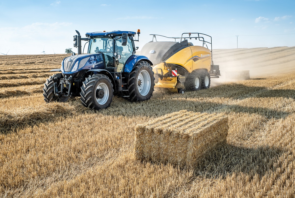 New Holland rozšiřuje nabídku lisů o nový New Holland BigBaler 1270 Plus Density a prémiový lis New Holland Pro-Belt