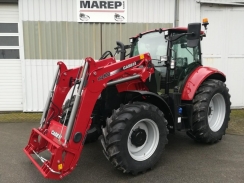 Case IH Luxxum 100 s čelním nakladačem