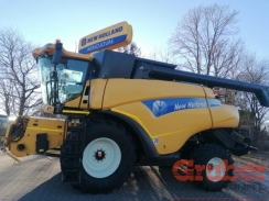 New Holland CR9070