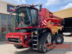 Case IH Axial Flow 8240