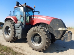 Case IH Magnum 235