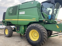 John Deere T550