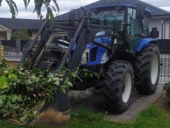 New Holland TL90A
