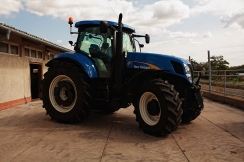 NEW HOLLAND T7060 NEW HOLLAND T7060