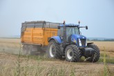 New Holland T8040