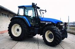 NEW HOLLAND TM 150