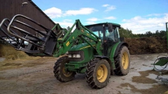John Deere 5720