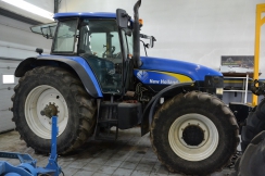 New Holland TM190