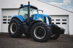 New Holland T8040 PowerShift 18x6