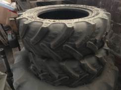 2x pneumatika 240/70 R16 - BKT Agrimax