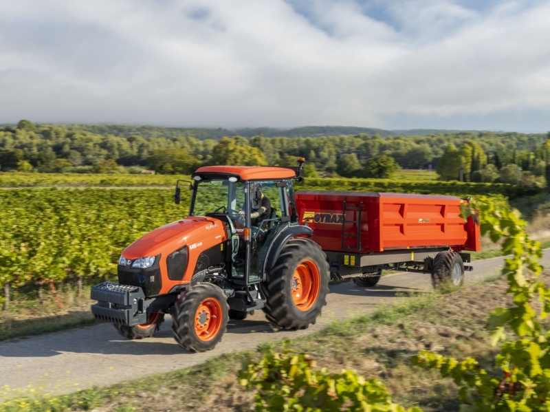 Kubota představuje nové traktory M5002 Narrow Series