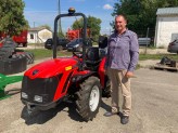 Antonio Carraro Tigre 3800F s nářadím značky GEO