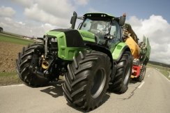 DEUTZ-FAHR úspěšně uzavřel rok 2013 DEUTZ-FAHR úspěšně uzavřel rok 2013