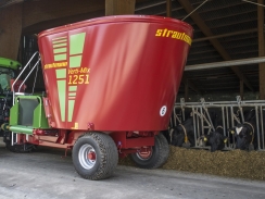 Ako vybrať kŕmny voz?