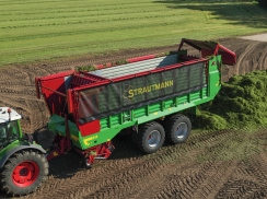 Samozberací senážny voz Strautmann Magnon 11