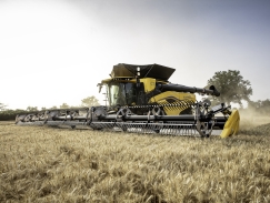 Nová generácia kombajnov New Holland CR10 a CR11