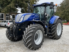 New Holland T7.270 AC Blue Power mieri k zákazníkovi